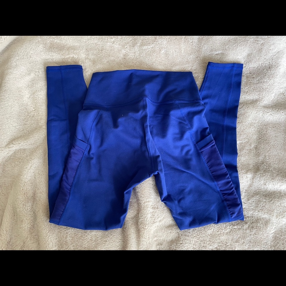 Fabletics Powerhold 7/8 Leggings with pockets
